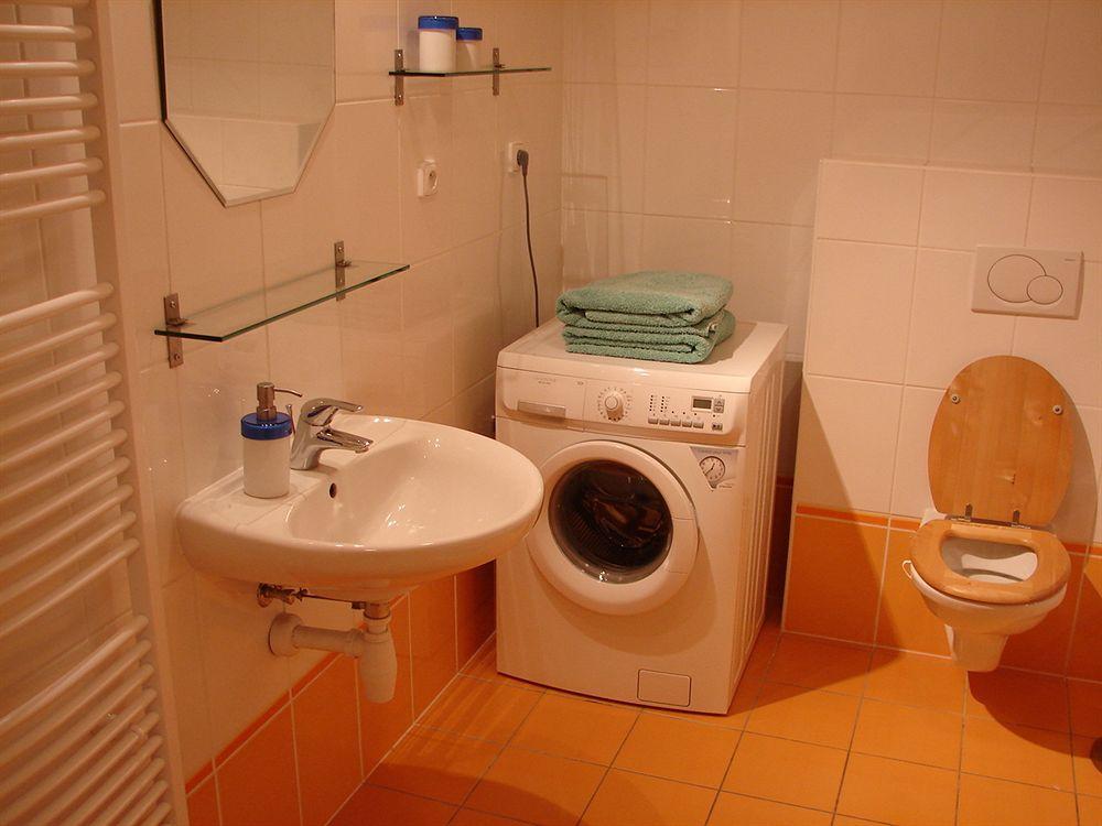 Eel Accommodation Brno Bagian luar foto