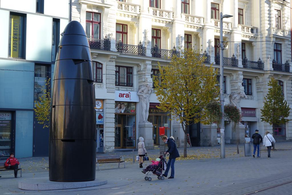 Eel Accommodation Brno Bagian luar foto