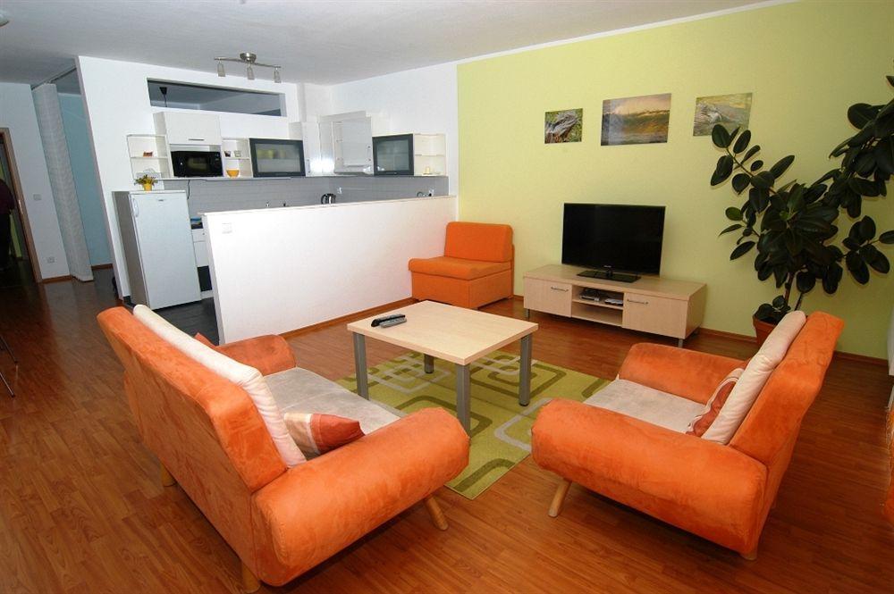 Eel Accommodation Brno Bagian luar foto