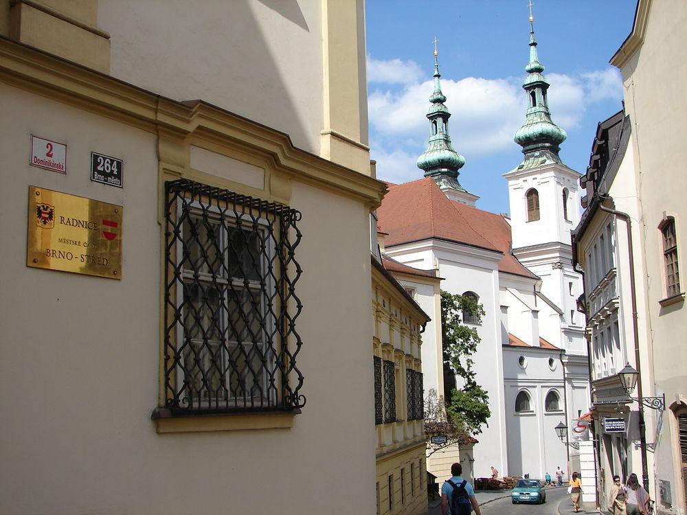 Eel Accommodation Brno Bagian luar foto